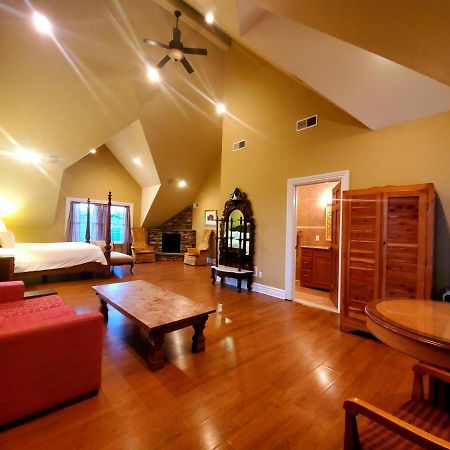 Chelsea Sun Inn Mount Bethel Экстерьер фото