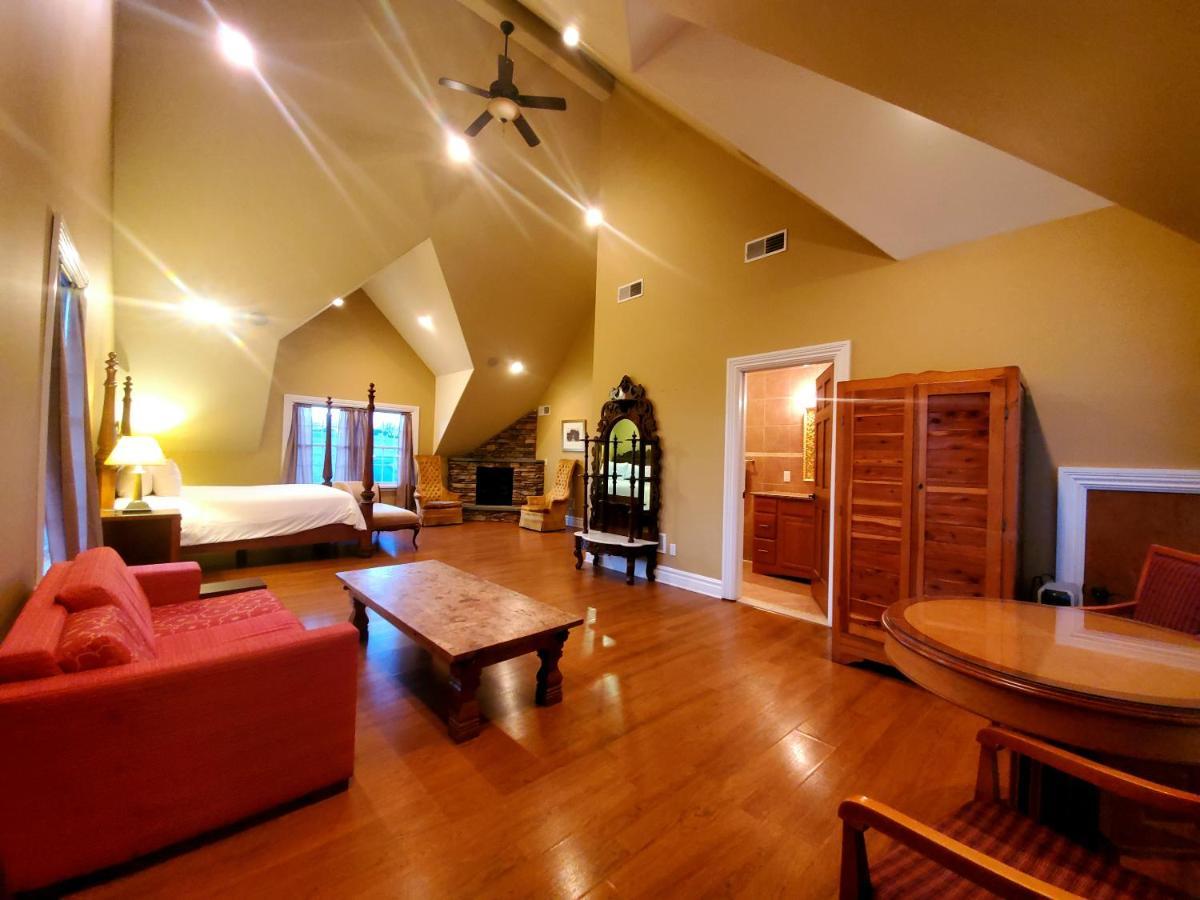 Chelsea Sun Inn Mount Bethel Экстерьер фото