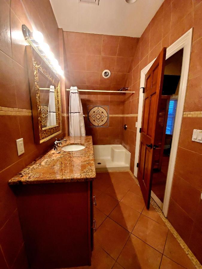 Chelsea Sun Inn Mount Bethel Экстерьер фото
